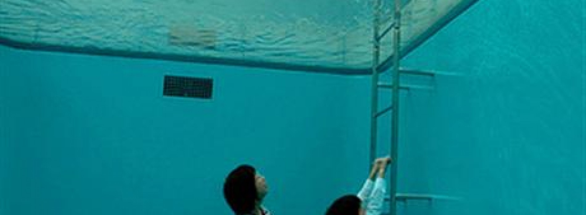 日本特製「泳池」．大小朋友玩「乾身」潛水